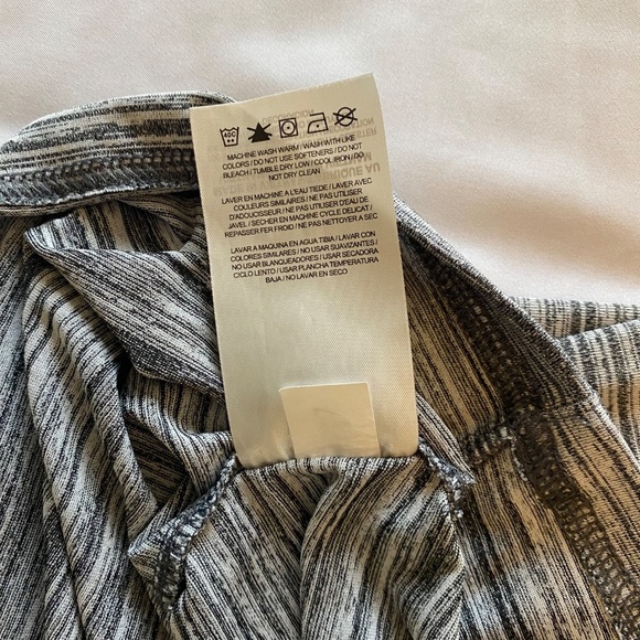 NIKE Dri-Fit Jordan Men's‎  Gray and Red OU Boomer Sooner  Logo T-Shirt (XL) - Picture 6 of 7